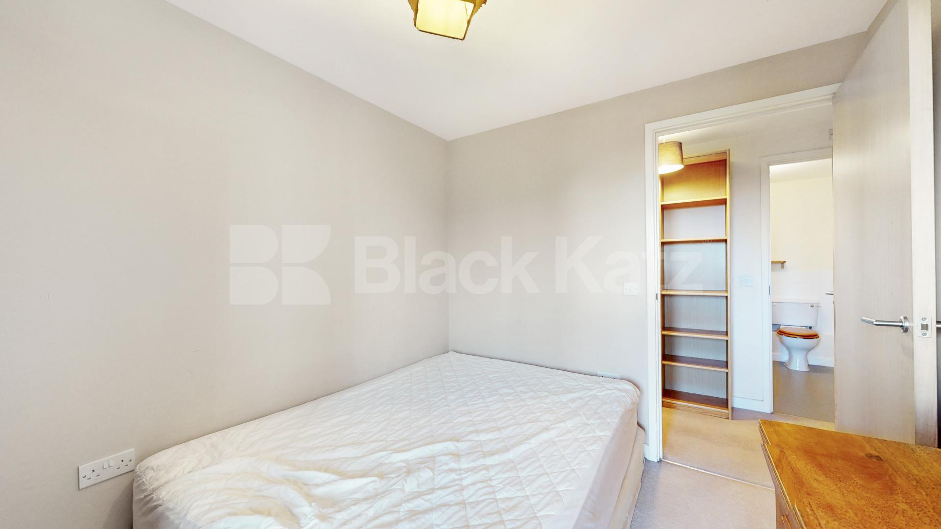 2 bedroom apartment seconds away from Caledonian road station inc all bills Cottage Road, Caledonian Road